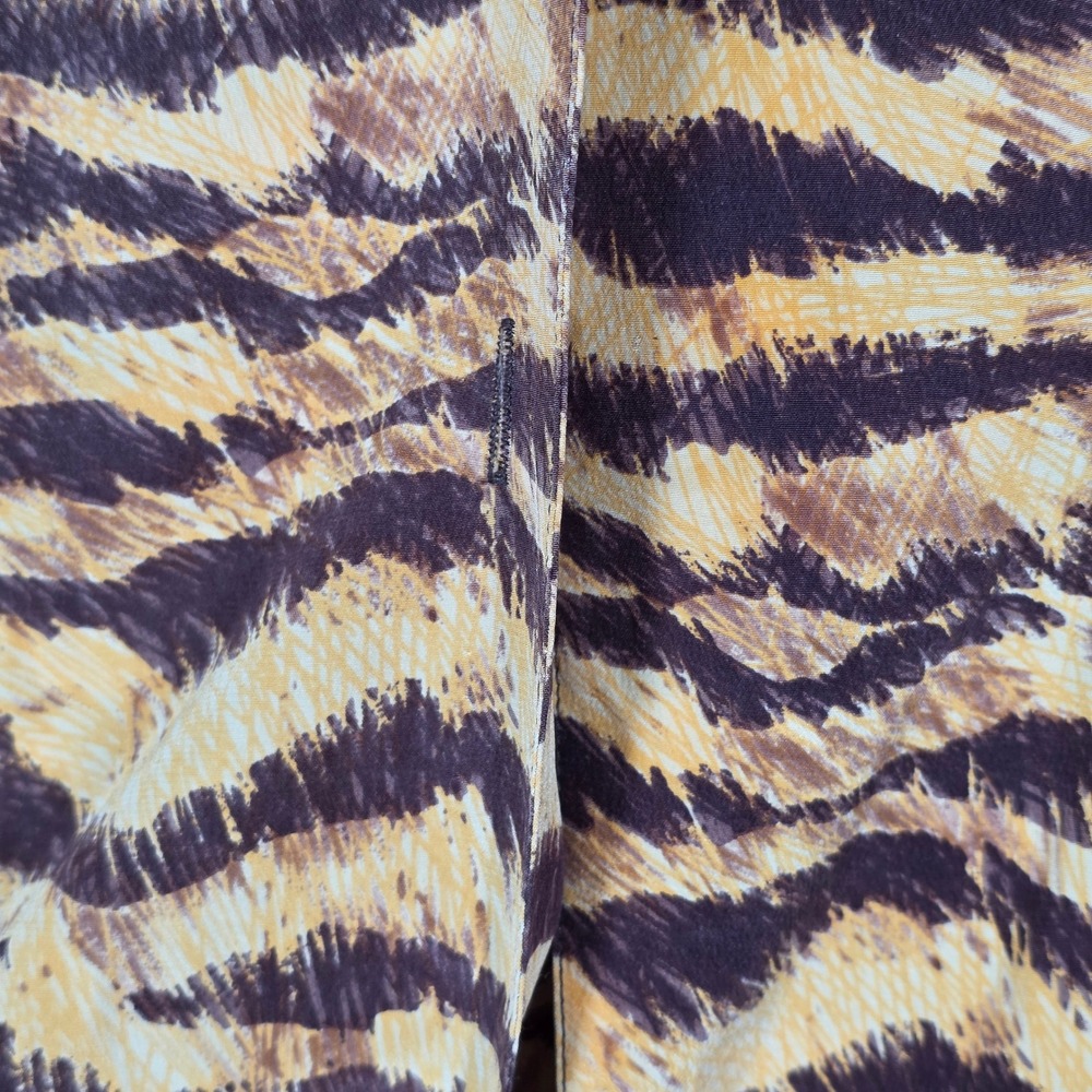 Vintage Preston York 100% Silk Shirt Animal Print Tiger Button Medium 90s Grunge - Picture 8 of 8